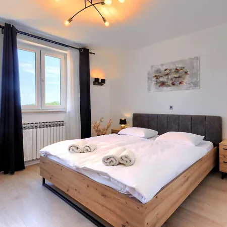 Apartman Hrvatin By Interhome Pula