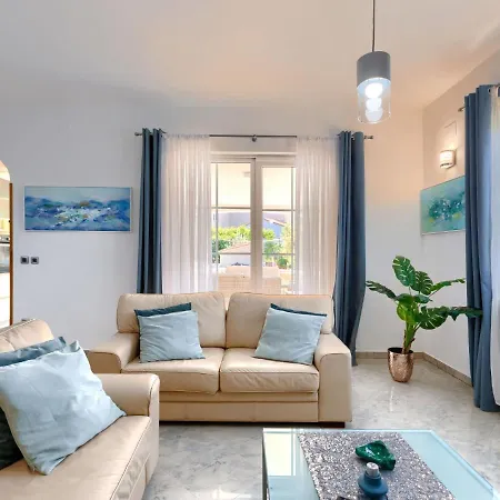 شقة Hrvatin By Interhome بولا