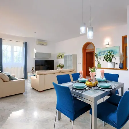 Hrvatin By Interhome بولا
